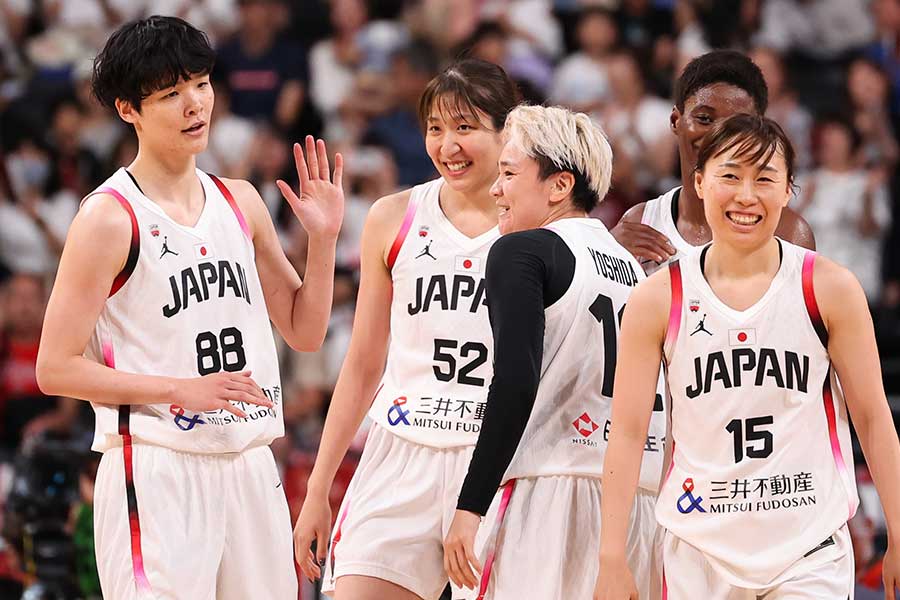 ニュージーランドと強化試合を行った女子バスケ日本代表【写真：Getty Images】