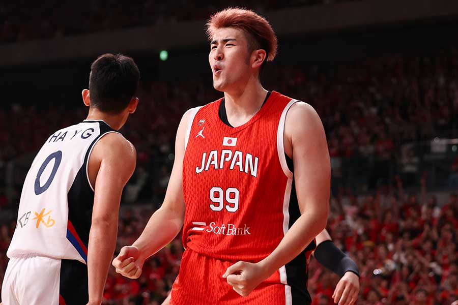 バスケ日本の川真田紘也【写真：Getty Images】