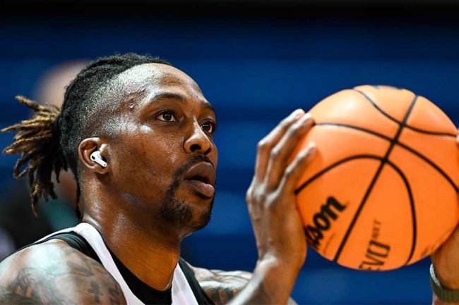 y*8様 nba サイン入りユニフォーム ドワイトハワード 元NBAスターを大興奮させた「日本文化」が話題 身長208cm、はしゃぐ姿