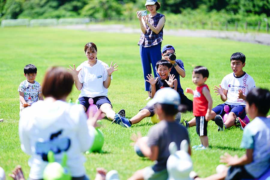 能登で開かれたスポーツ教室、福島さんと子どもたちの笑顔にスポーツの力を感じた【写真：荒川祐史】