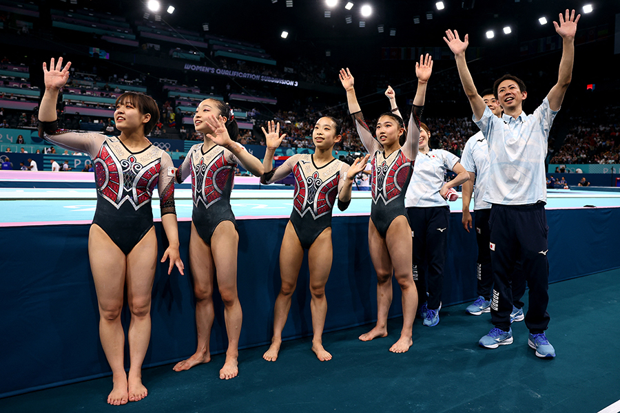 28日の予選を5位で通過した体操女子日本代表【写真：ロイター】