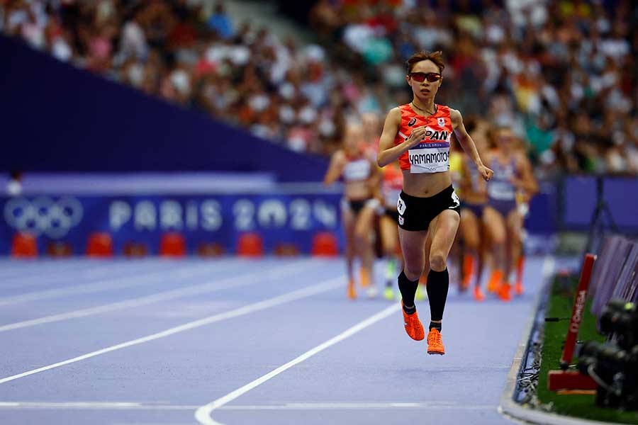 女子5000メートル予選で力走した山本有真【写真：ロイター】