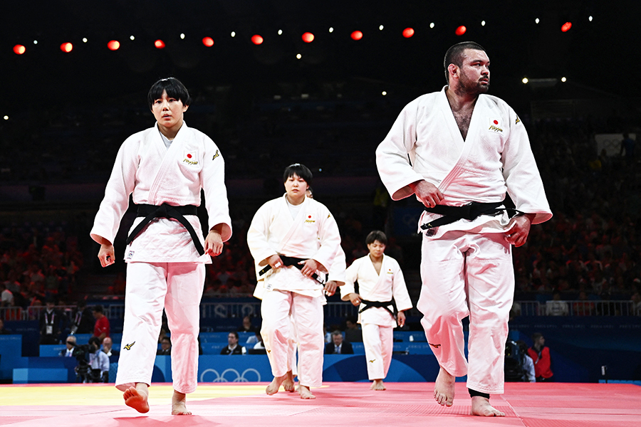 パリ五輪の柔道混合団体決勝で日本はフランスに敗れ銀メダルだった【写真：ロイター】