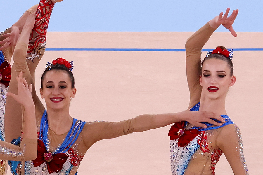 東京五輪、セーラームーンを模した衣装で出場したウズベキスタン代表【写真：Getty Images】