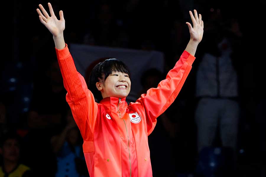 レスリング女子フリースタイル53キロ級で金メダルを獲得した藤波朱理【写真：ロイター】