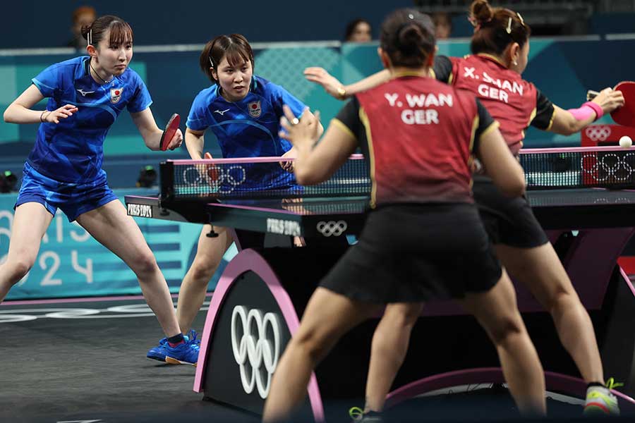 卓球女子団体準決勝【写真：ロイター】