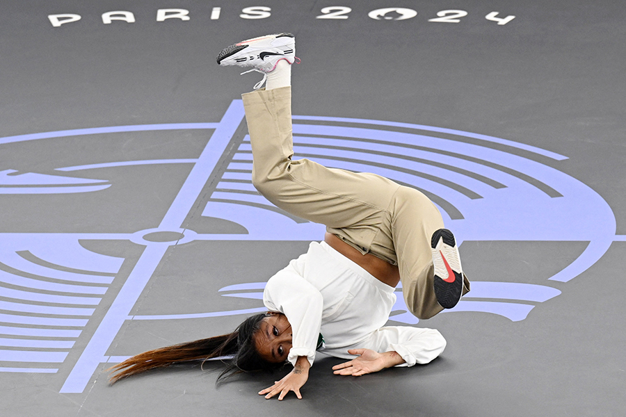 ブレイキン女子予選リーグに出場したLOGISTX【写真：ロイター】