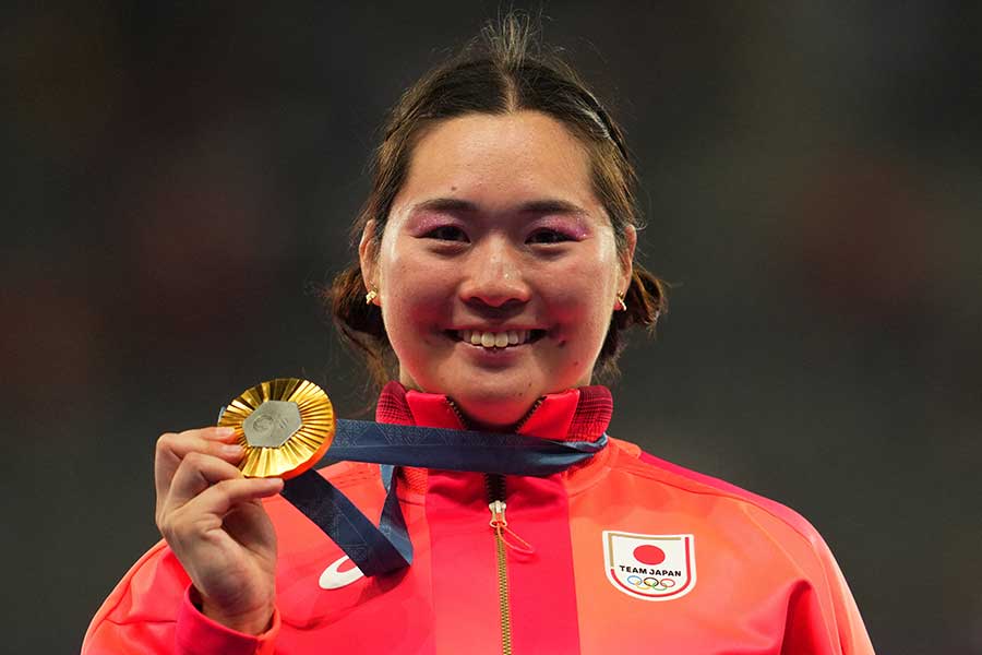 女子やり投げ決勝で金メダルに歓喜する北口榛花【写真：ロイター】