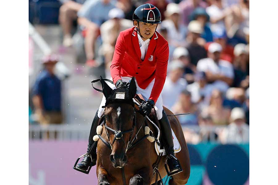 パリ五輪で銅メダルを獲得した総合馬術団体の戸本一真【写真：ロイター】