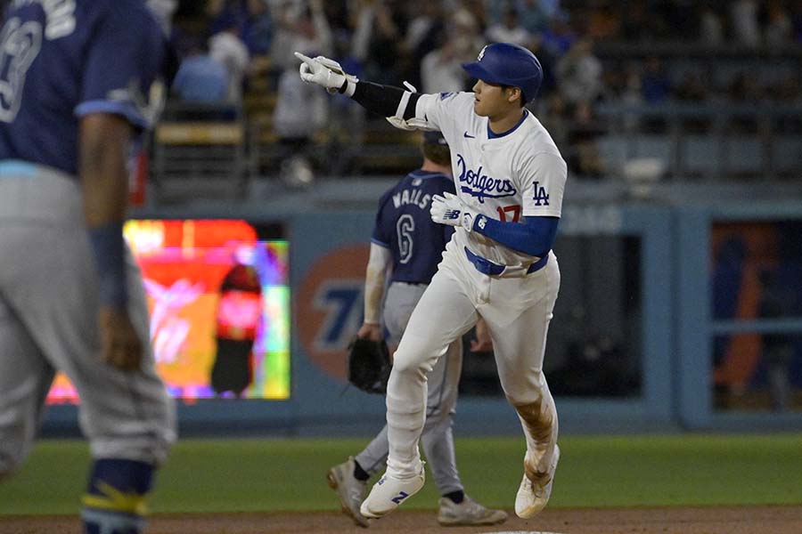 本拠地レイズ戦でサヨナラ40号満塁弾を放ったドジャースの大谷翔平【写真：ロイター】