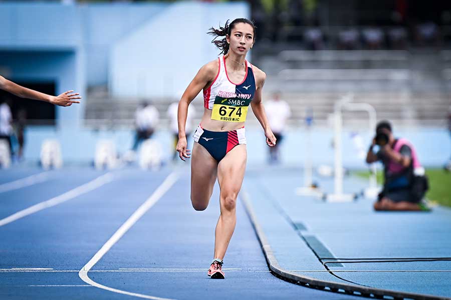 プレッシャーも感じる中で2年連続2位となった岡根【写真：中戸川知世】