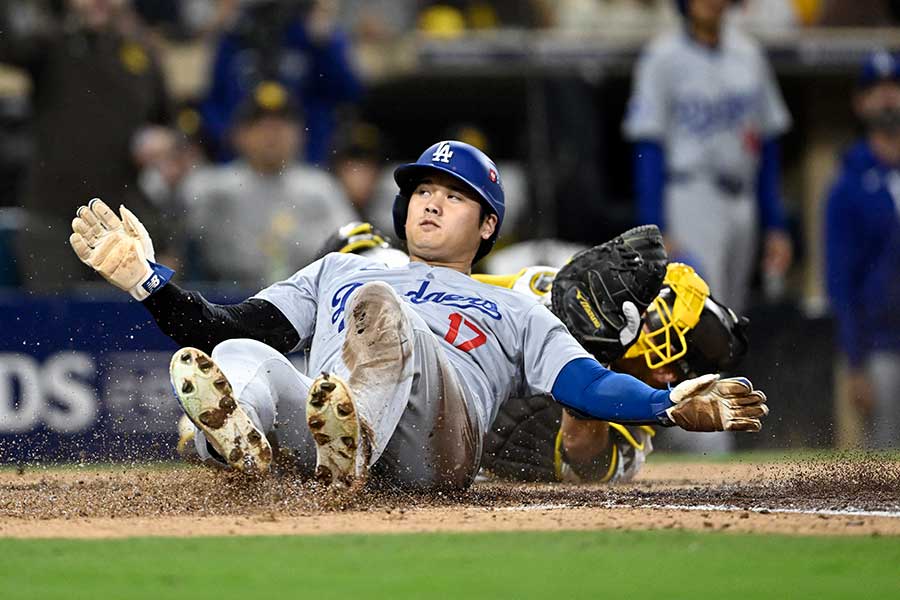 第4戦で本塁突入も憤死したドジャースの大谷翔平【写真：ロイター】