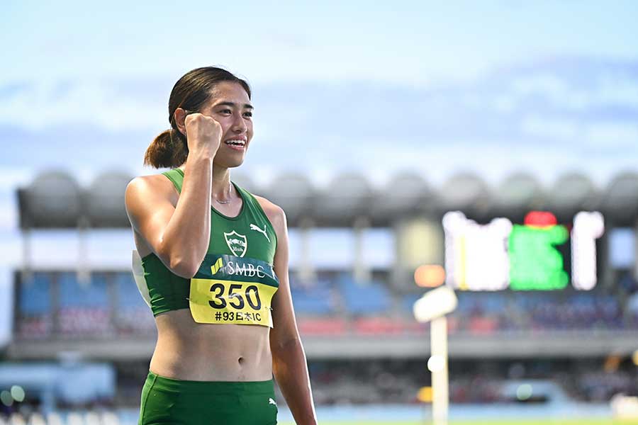 女子100メートルで優勝した青学大・石川優【写真：中戸川知世】