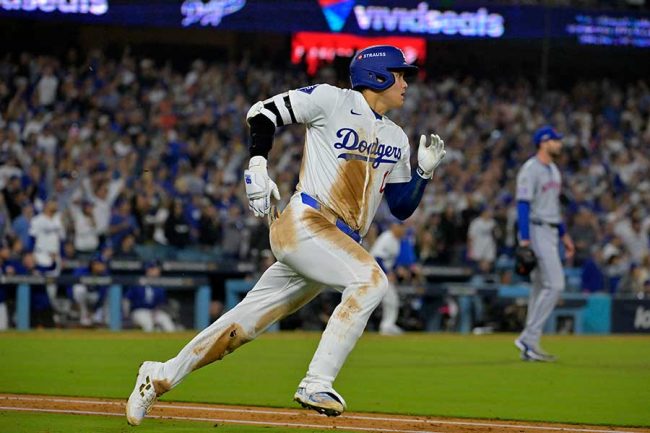 大谷ドジャース戦で「懐かしい」「みんな覚えてる？」 塁上で近づい