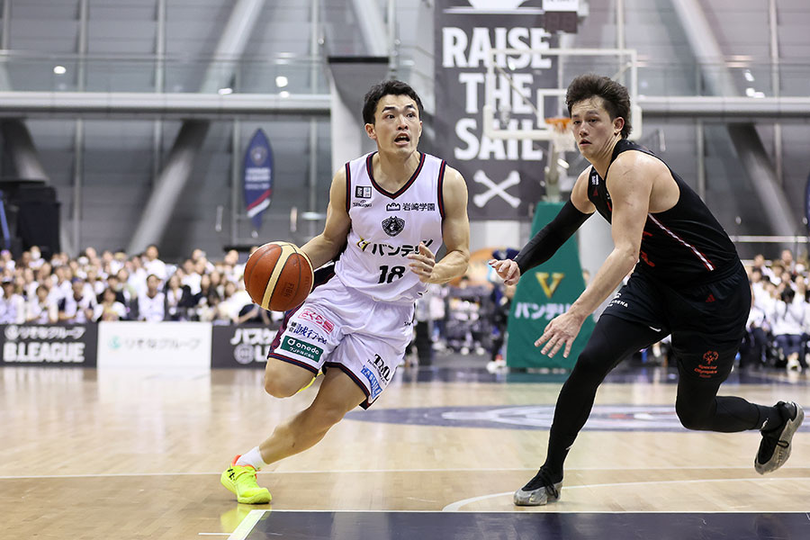 1か月ぶりに復帰した横浜BC・森井健太【写真：B.LEAGUE】