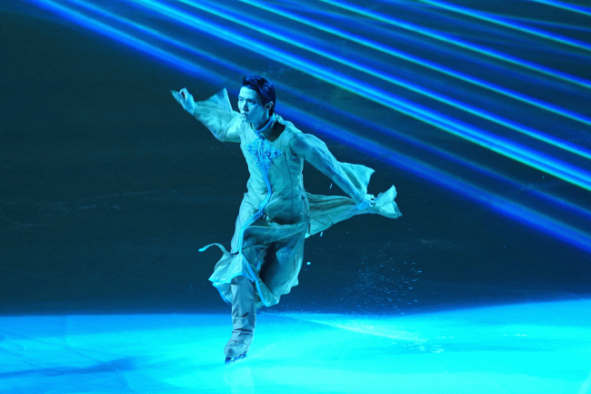 1万4000人を魅了、羽生結弦の滑りに透けた「準備」と「挑戦」 記者が