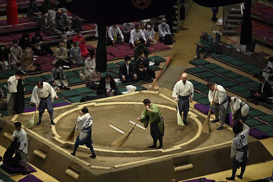 大相撲の中継では観戦する著名人も話題に（画像はイメージ）【写真：Getty Images】