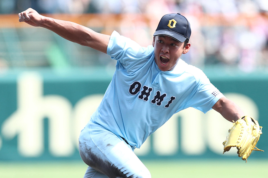 春夏の甲子園で大活躍した近江高時代の山田陽翔【写真：産経新聞社】