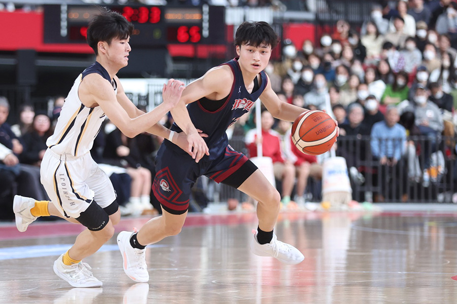 準々決勝に出場した福岡大附大濠の湧川裕斗【写真：（C）SoftBank ウインターカップ2024】