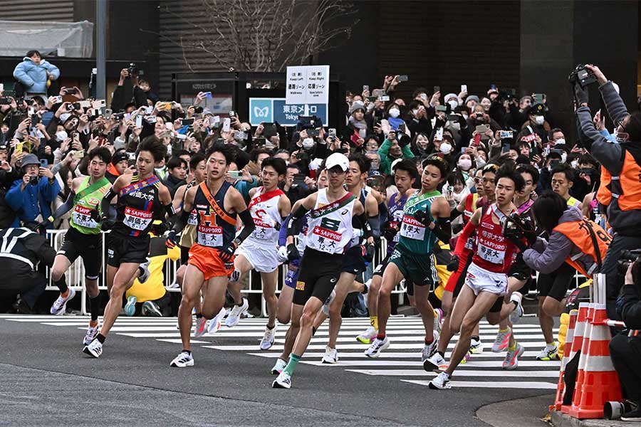 2025年の箱根駅伝【写真：産経新聞社】