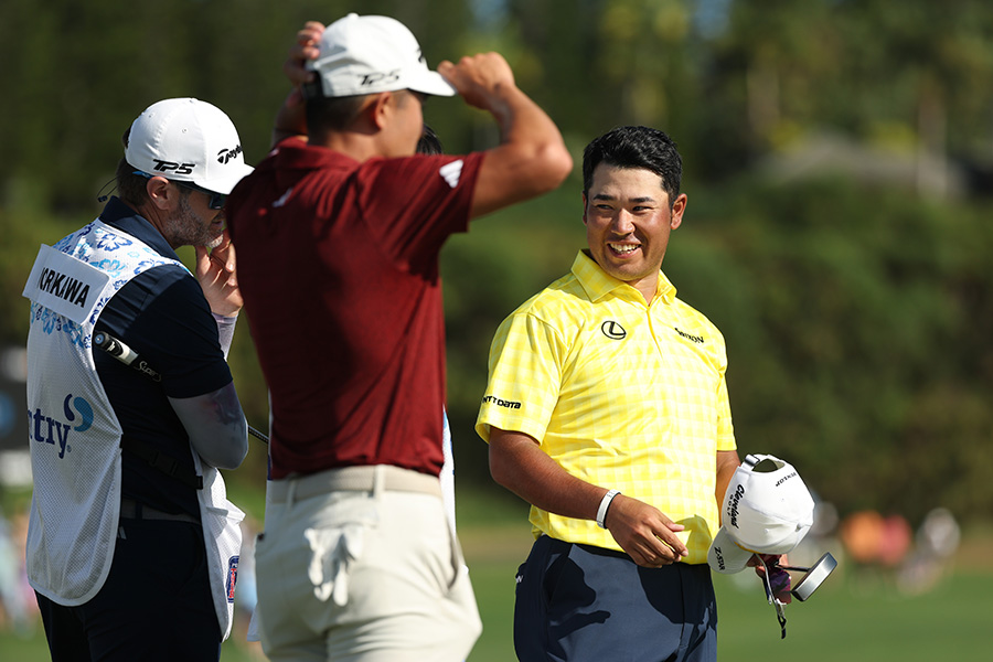 ザ・セントリーで優勝し、笑顔を見せる松山英樹【写真：Getty Images】