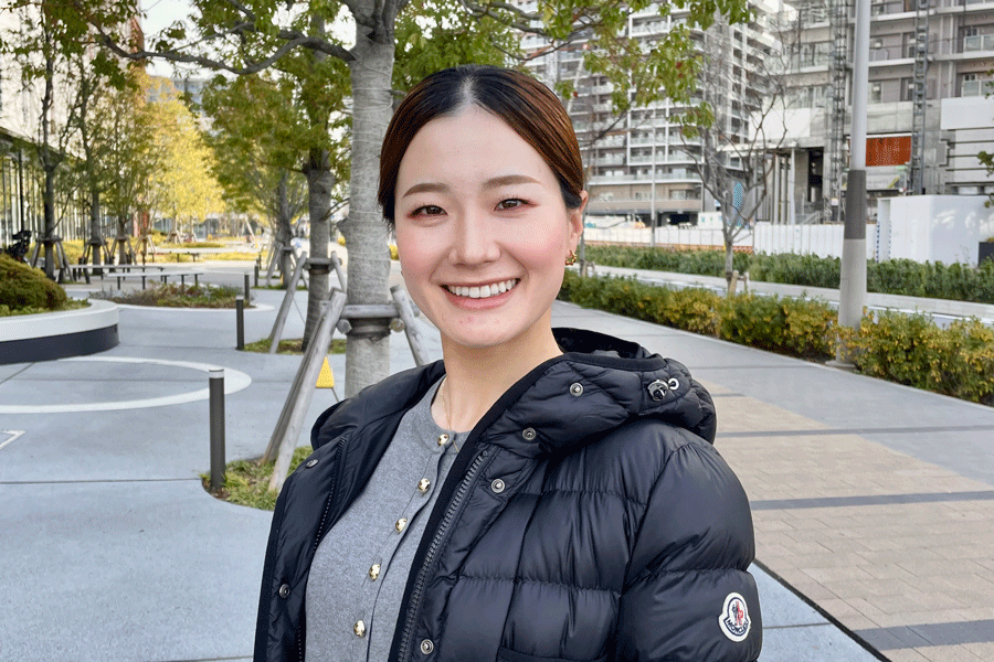 私服姿で取材場所に現れた青木香奈子。6度目のプロテストで合格を掴んだ苦労人だ【写真：編集部】