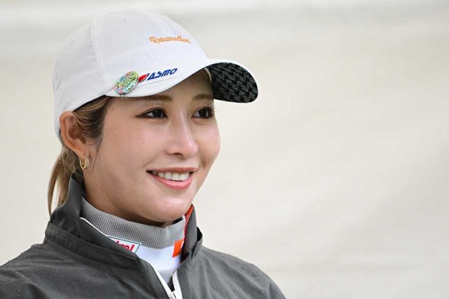 金田久美子「メッチャ叩かれました」 ド派手な「ギリギリ」ウェアを