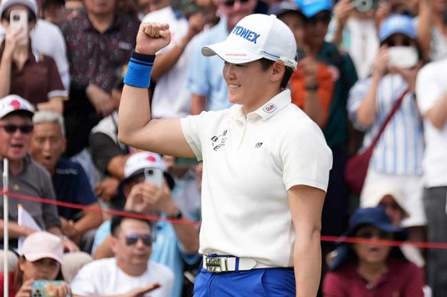 岩井明愛の猛追「61」に優勝者も脱帽「驚異的ですよね」 5打差スタート