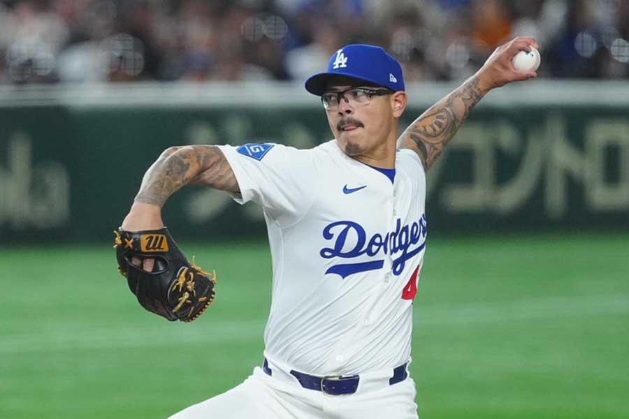 巨人戦で登板したドジャースのアンソニー・バンダ【写真：Full-Count／荒川祐史】