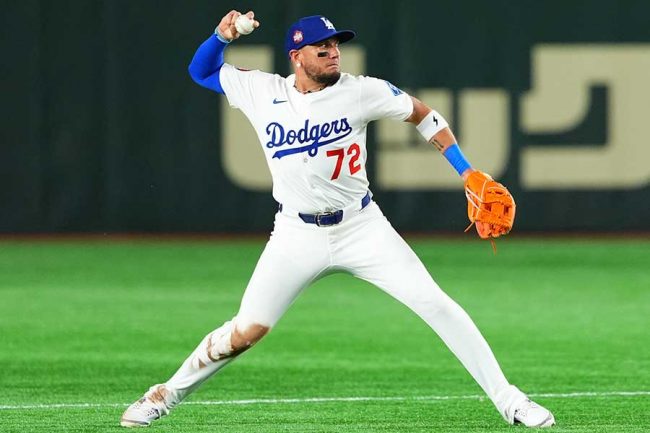 この写真見たら野球選手になりたいって思う」 超人気女性3人との自撮り