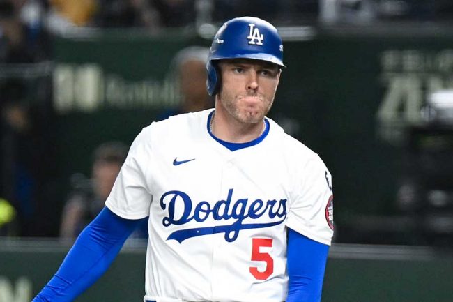 ド軍フリーマン急遽スタメン外れた理由が判明 「左肋骨の違和感」球団