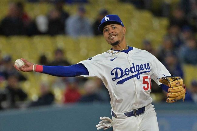 併殺打のはずが…ベッツの「粗末な失策」で失点 米記者嘆き「嘘だろ