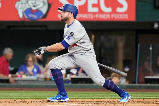 本塁打0、大不振ド軍マンシーに心ない罵声 試合後のバスで…「愚か者だ