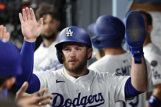 ドジャース同僚の妻「マミコありがとう」 日本製品に感激の大谷ポーズ