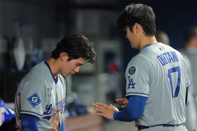 驚いた大谷の気遣い「自分のHRより…」 韓国メディア、同僚キム・ヘソンと振り向きざまの交流に感銘 | THE ANSWER