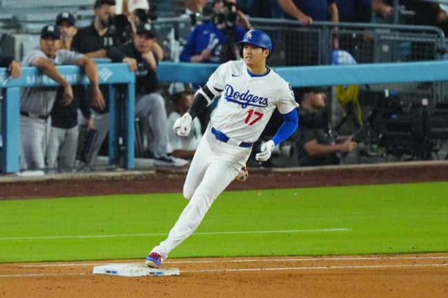 大谷翔平、ジャッジ越え22号で珍事 一塁ベースを踏み忘れ→審判に合図