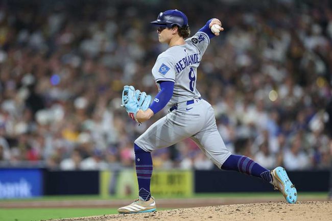 ドジャースが異例の投手起用 「まだ6回なのに」大量ビハインドで野手