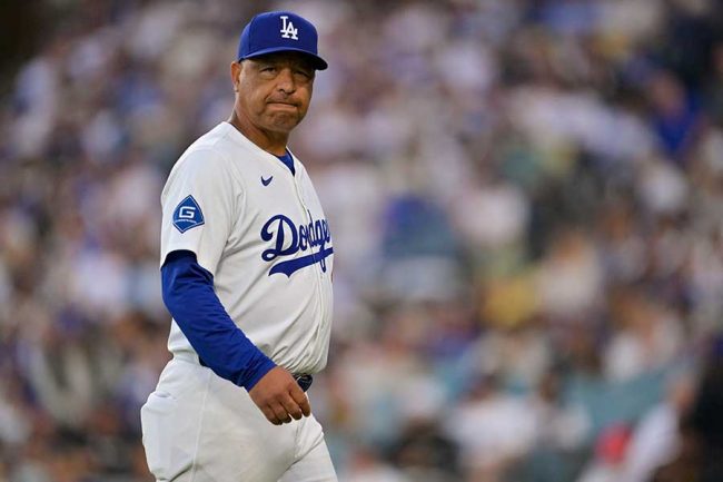 ド軍ロバーツ監督、会見早々大きなため息「いち早く水に流したい」 1