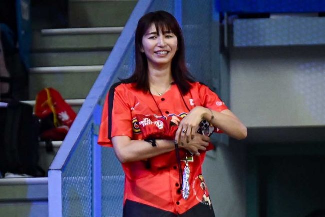 女子バレー日本戦、現地でグッズ1万円超