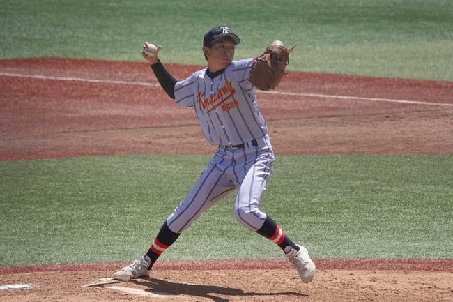 部員21人で唯一ベンチ外→背番号1へ 甲子園V古豪に力投、屈辱から