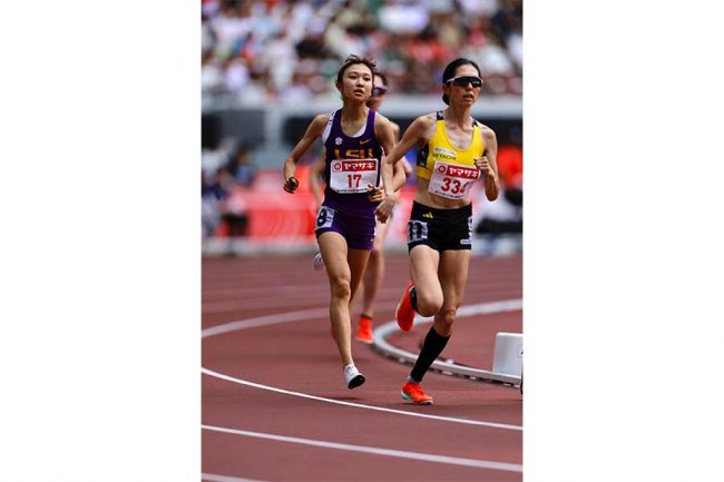 進学校の女子高生が米スポーツ名門大LSU進学 18歳で異例の道へ、食事に