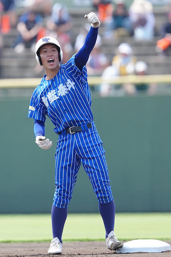 青藍泰斗　高校野球　甲子園　 メッシュ練習用ユニフォーム 甲子園】青藍泰斗のユニホームにSNS「ベイスターズっぽい