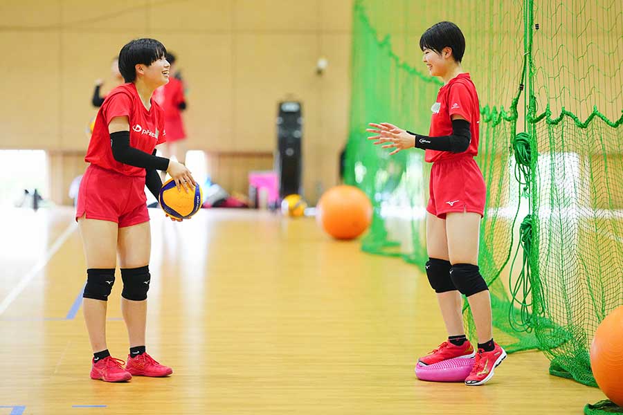 限られた時間のなかで学業と部活の両立を目指す【写真：荒川祐史】