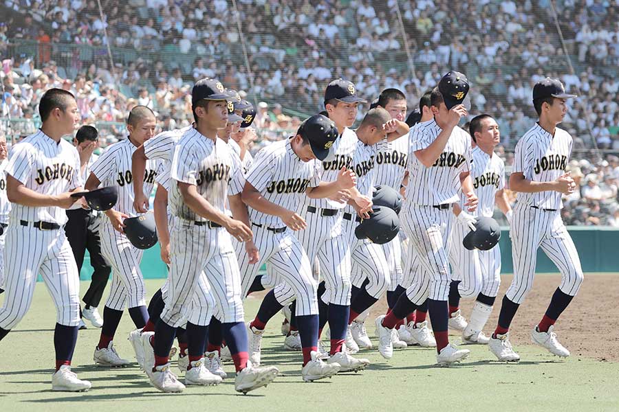 甲子園NHK中継、酷暑で生まれた助け合いに「いい光景