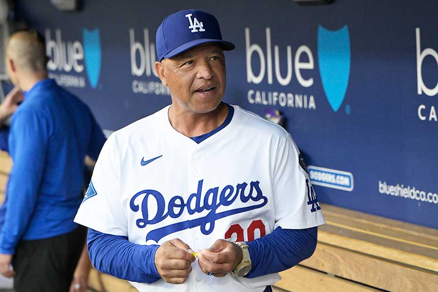 ドジャースのデーブ・ロバーツ監督【写真：AP/アフロ】