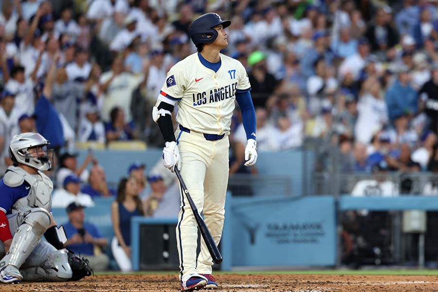 ブルージェイズ戦で今季40号を放ったドジャースの大谷翔平【写真：ロイター】