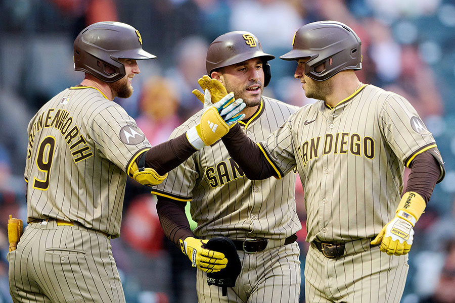 首位に浮上したパドレス【写真：ロイター】