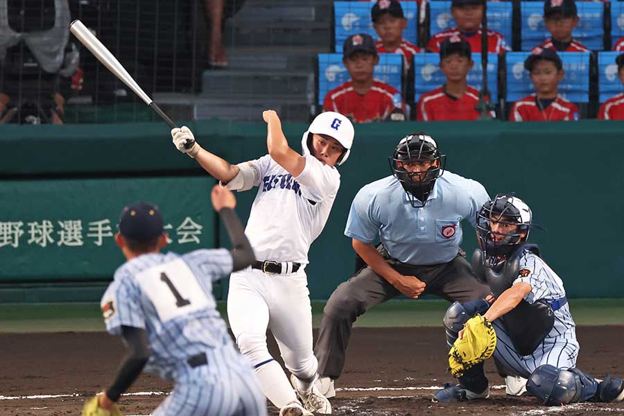 県岐阜商の横山温大【写真：産経新聞社】
