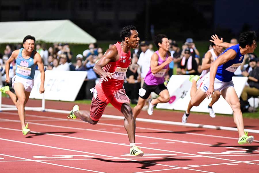 男子110メートル障害決勝で12秒92の日本新記録を樹立して優勝した村竹ラシッド【写真：中戸川知世】