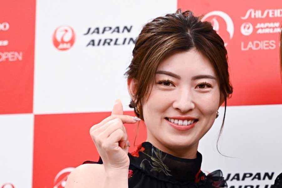 植手桃子【写真：中戸川知世】